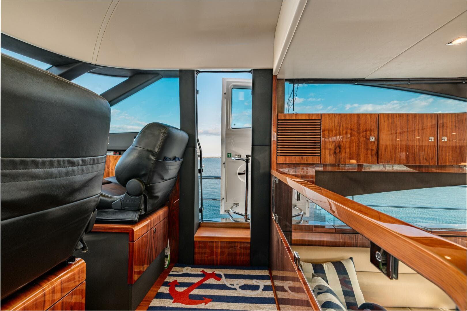 2011 Fairline 65 Squadron — photo 23