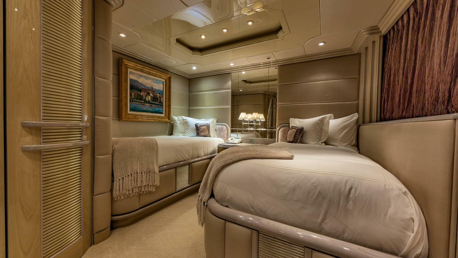 2002 Christensen 145 — photo 32