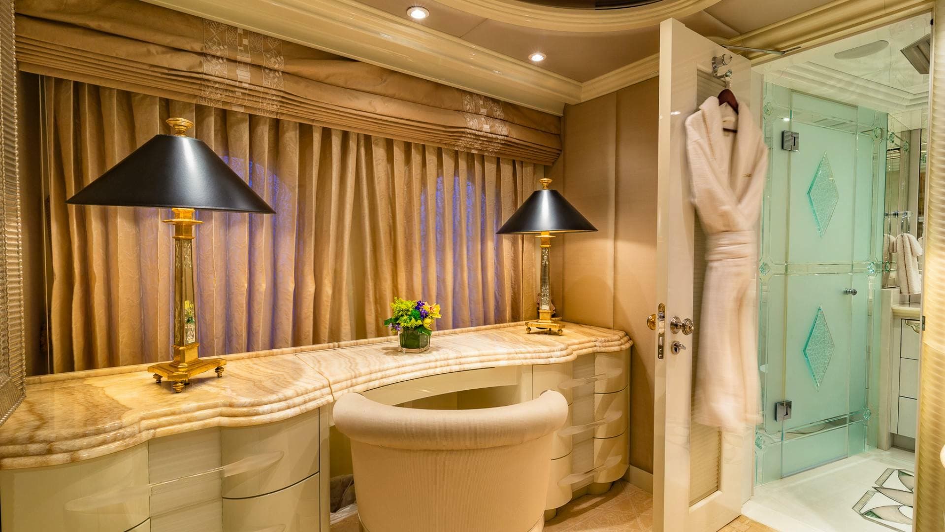 2002 Christensen 145 — photo 27