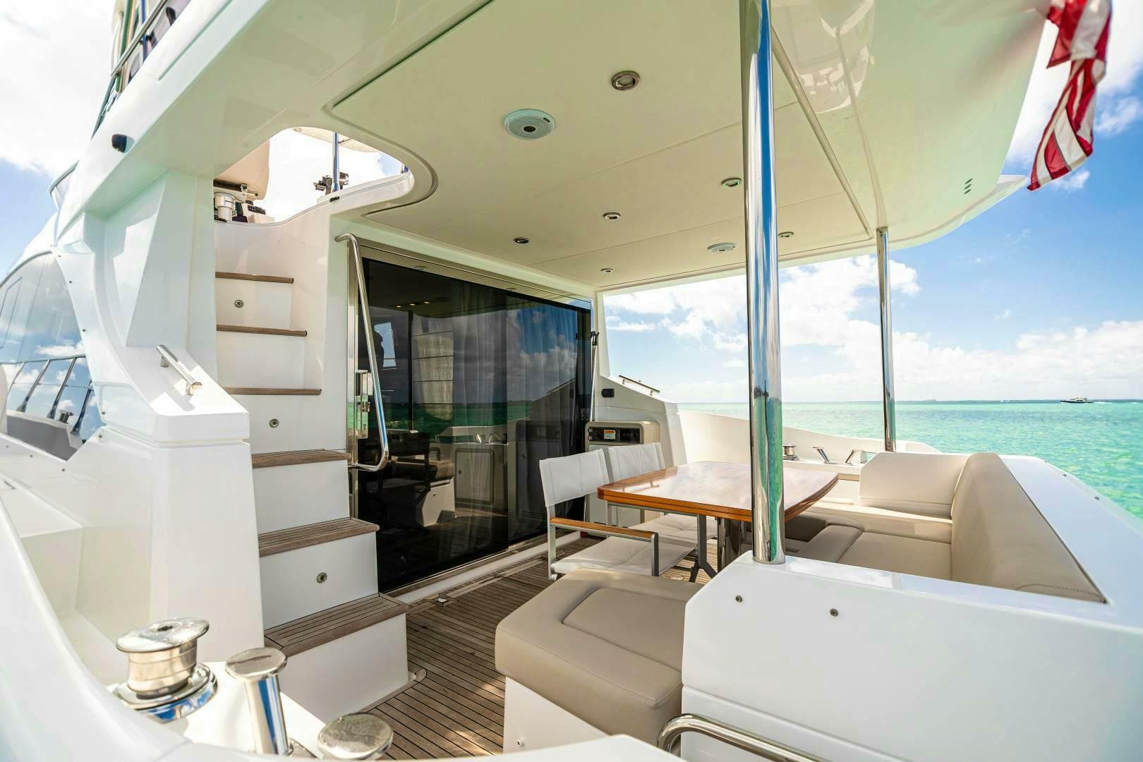 2020 Azimut Custom — photo 17