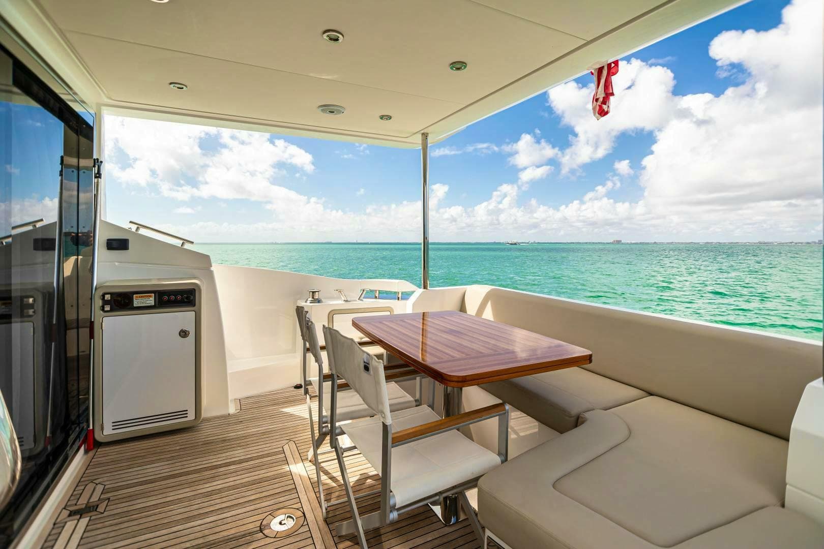 2020 Azimut Custom — photo 18