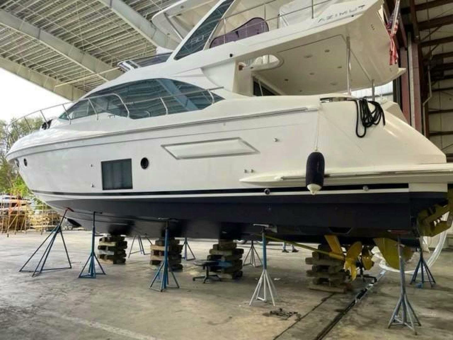 2020 Azimut Custom — photo 49
