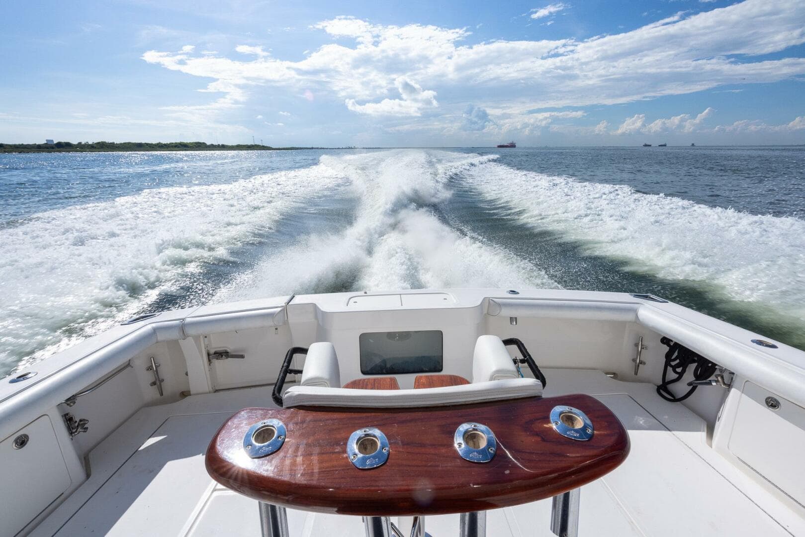 2012 Cabo 40 Express — photo 14