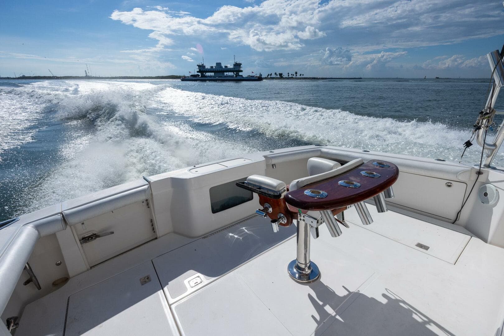 2012 Cabo 40 Express — photo 7