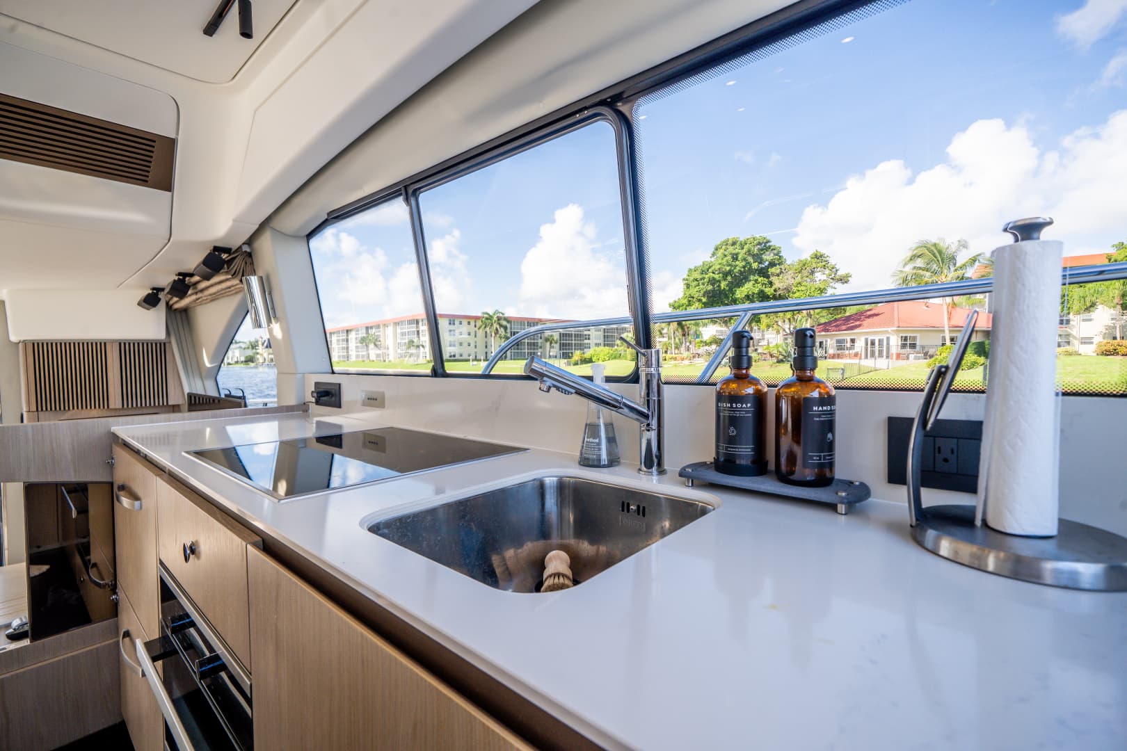 2022 Azimut 50 Fly — photo 37