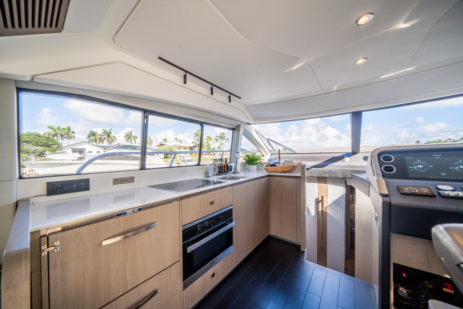 2022 Azimut 50 Fly — photo 27