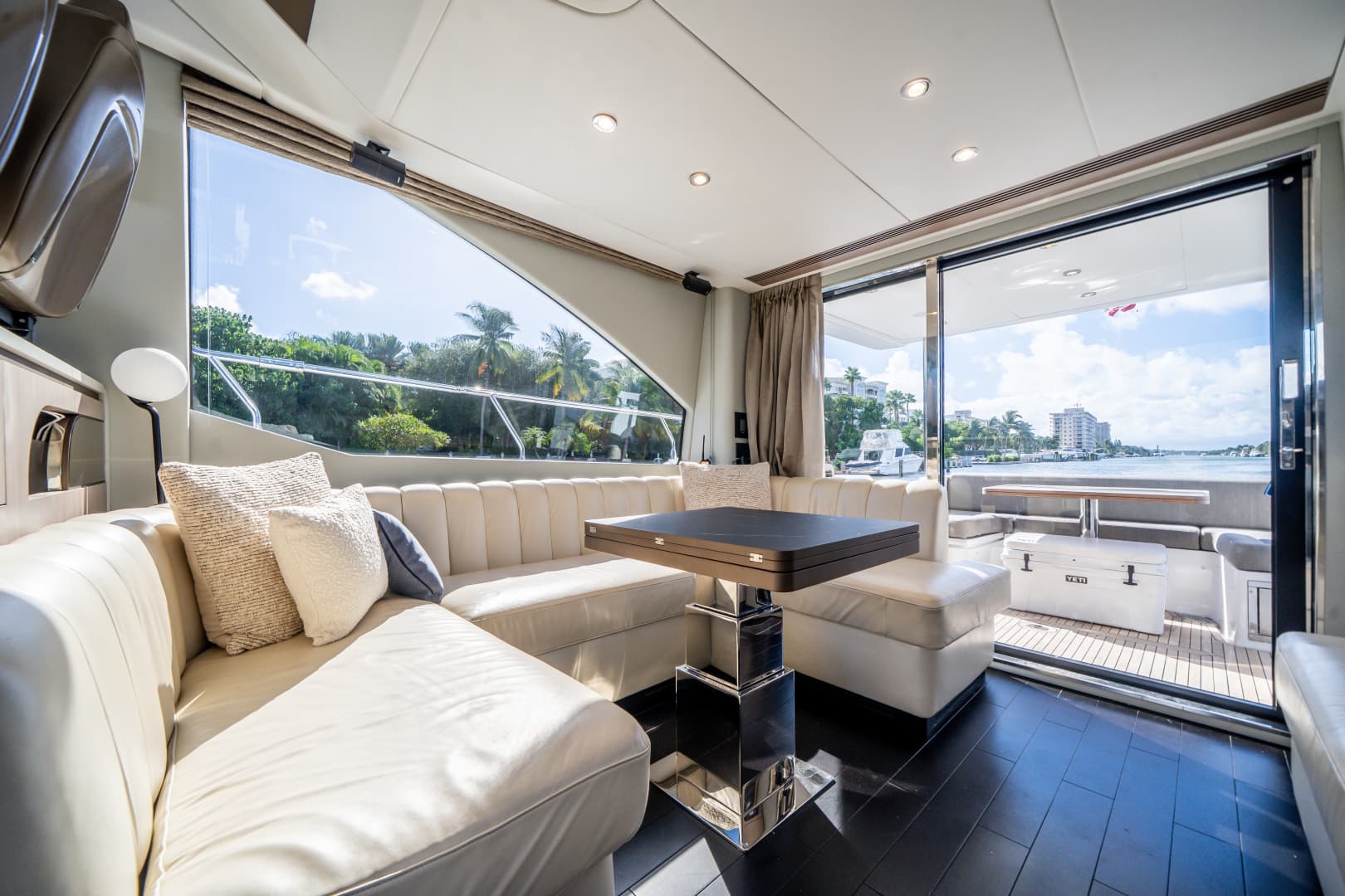 2022 Azimut 50 Fly — photo 24