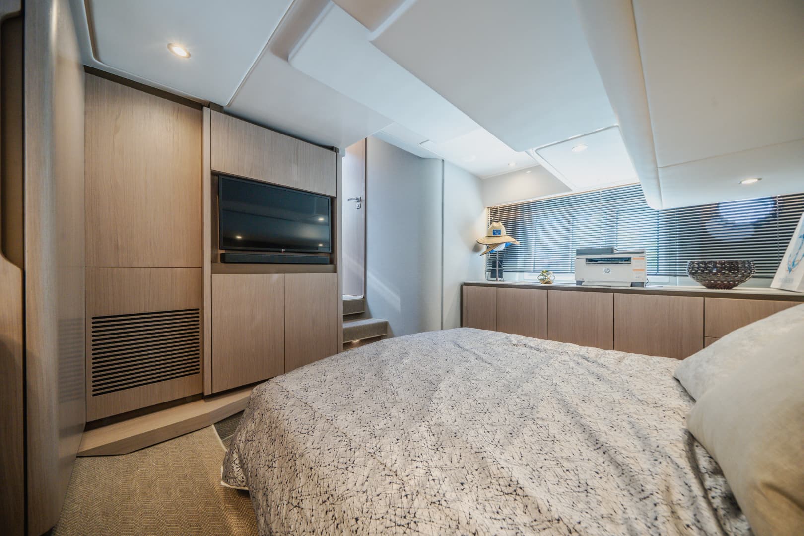 2022 Azimut 50 Fly — photo 19