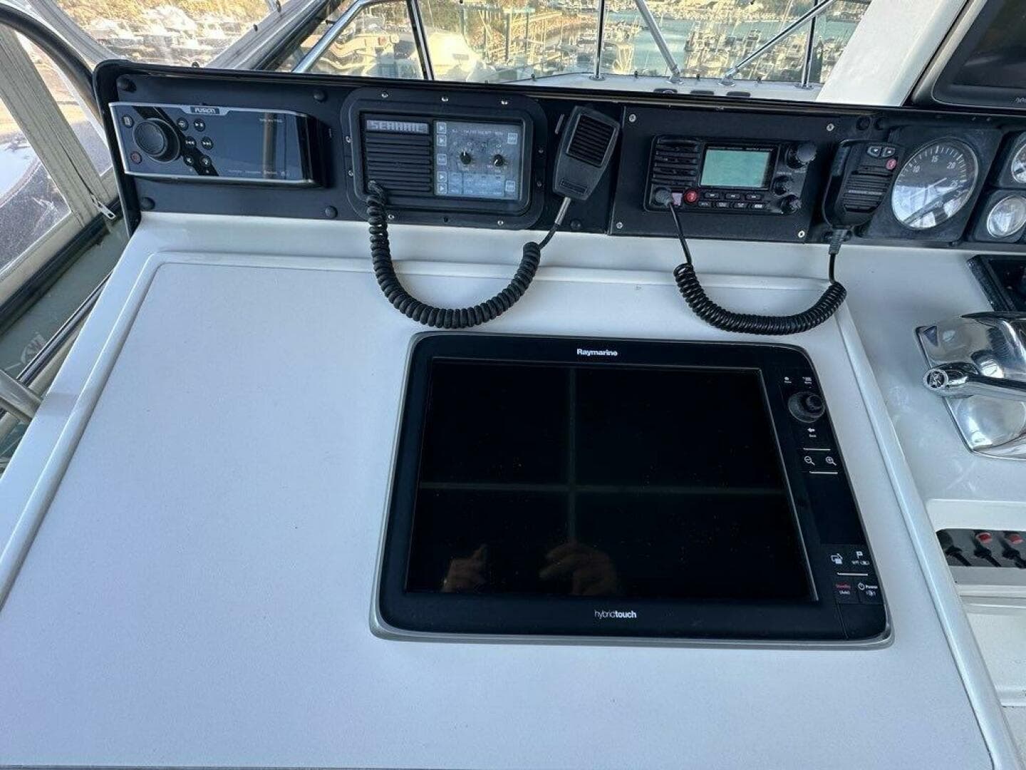 1988 Hatteras Convertible — photo 35