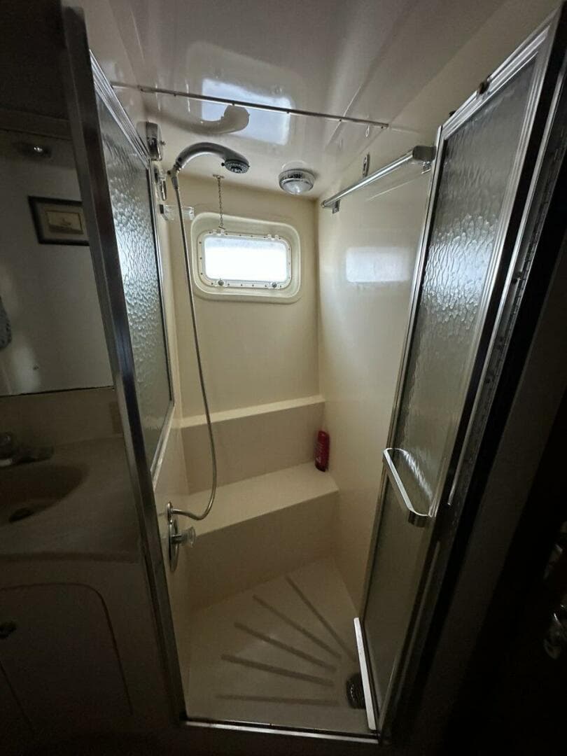 1988 Hatteras Convertible — photo 30