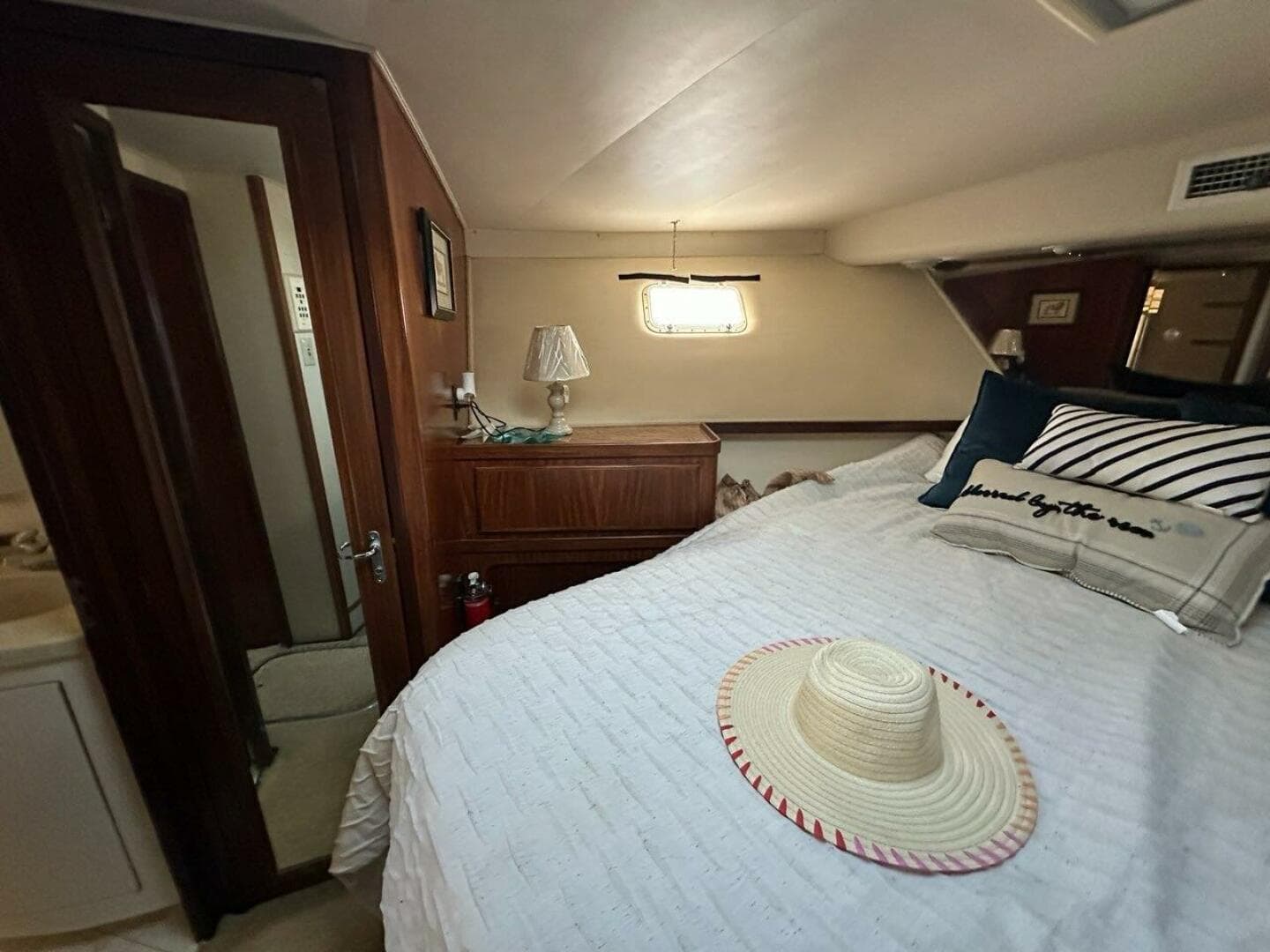 1988 Hatteras Convertible — photo 21