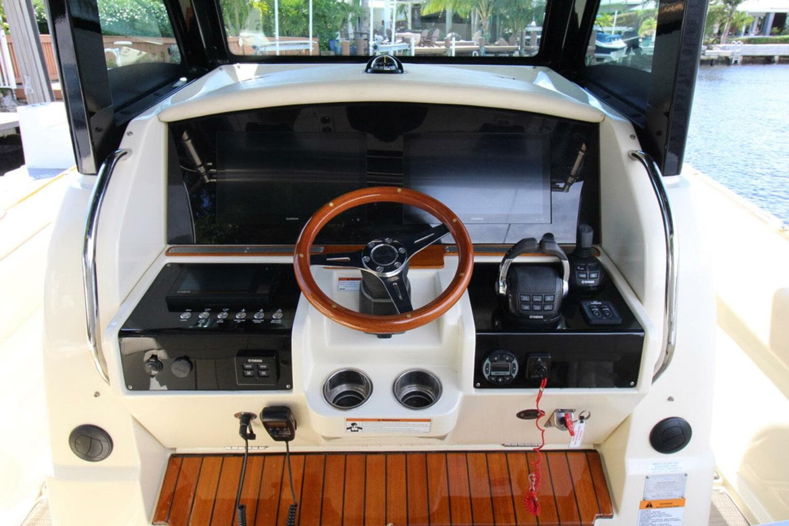 2020 Chris-Craft Catalina 34 — photo 16