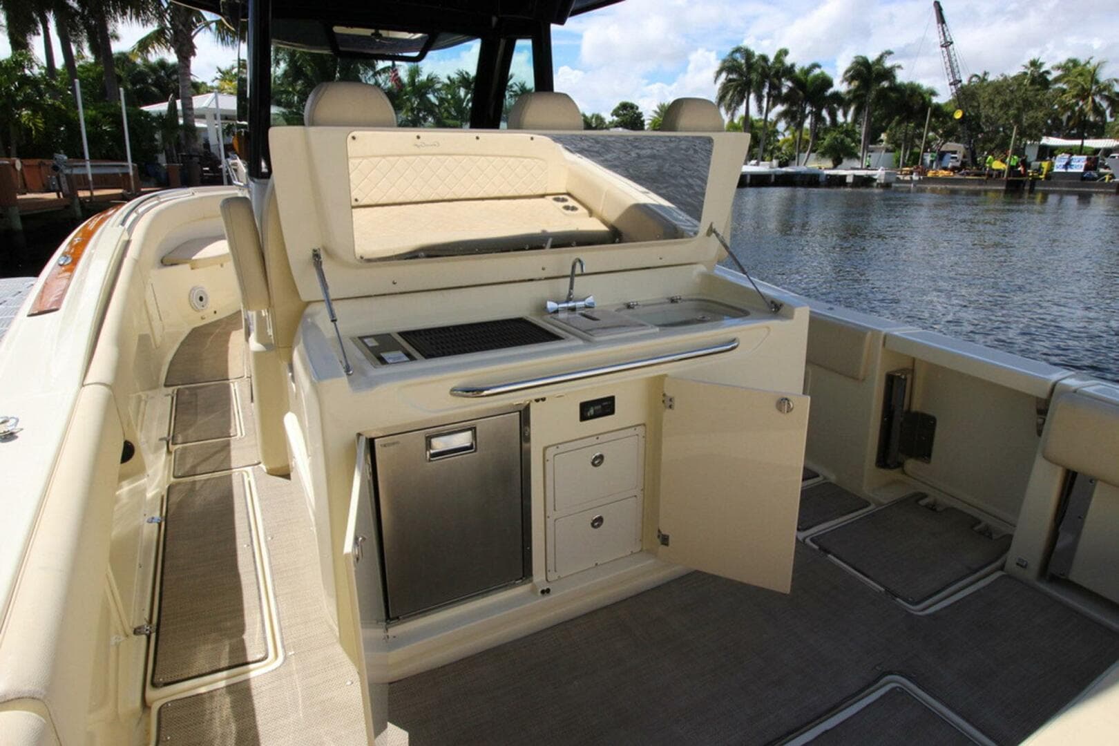 2020 Chris-Craft Catalina 34 — photo 11