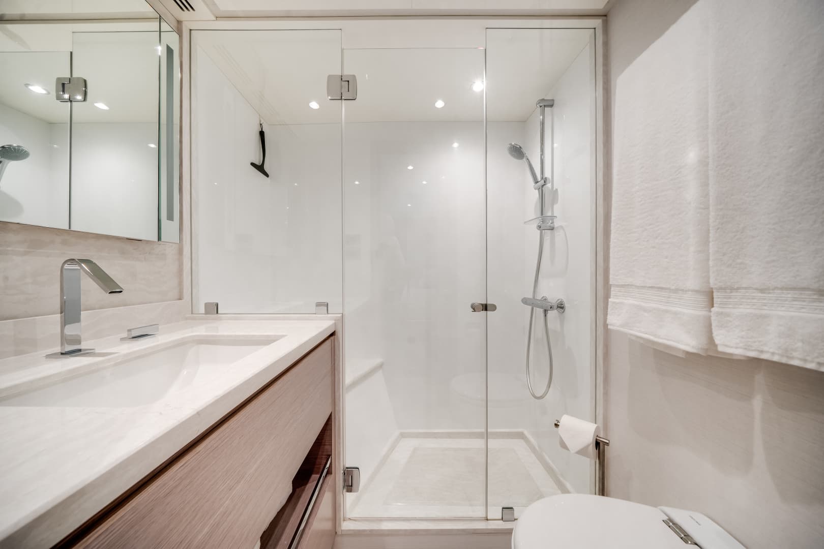 2022 Ocean Alexander 32 L — photo 51