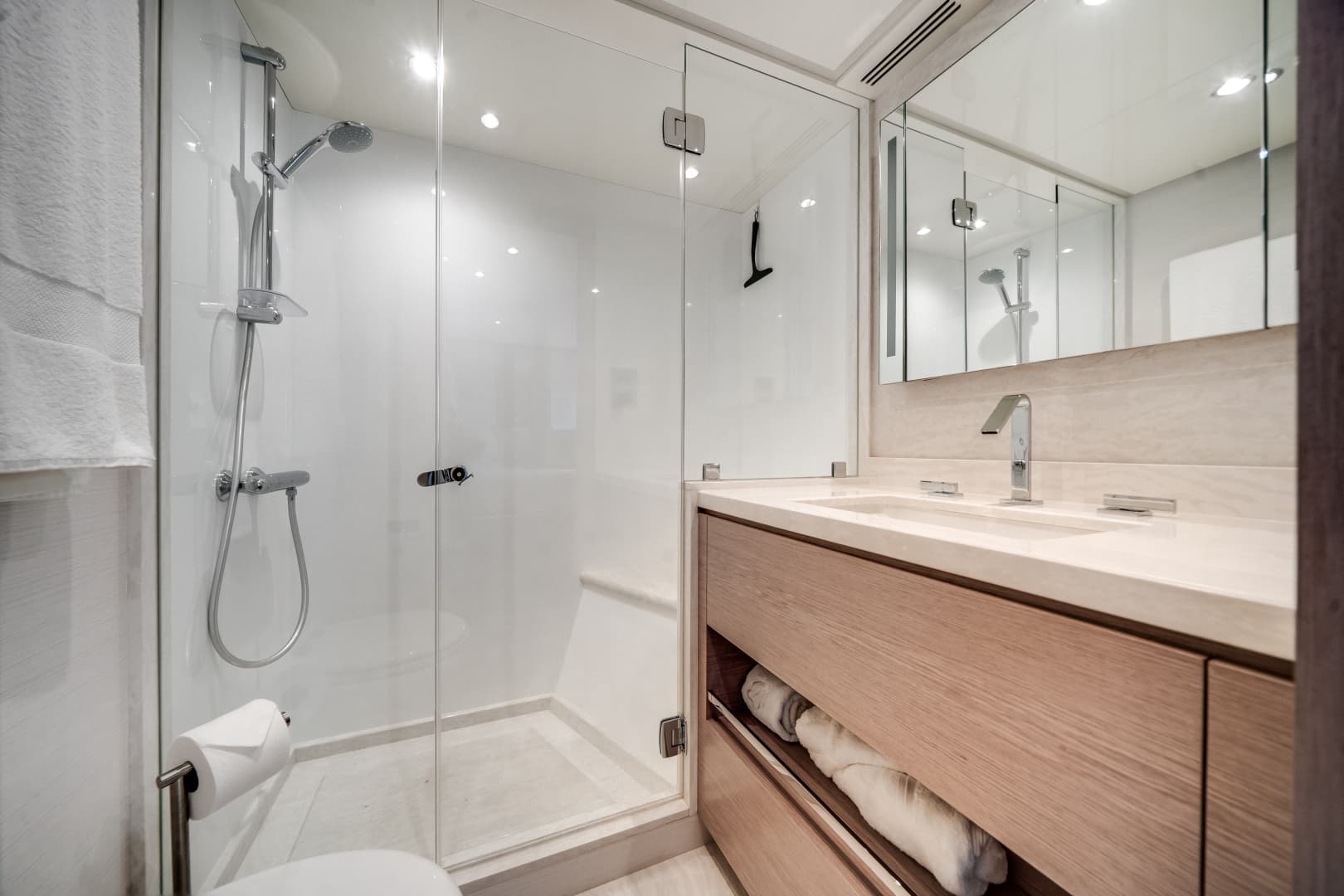 2022 Ocean Alexander 32 L — photo 54