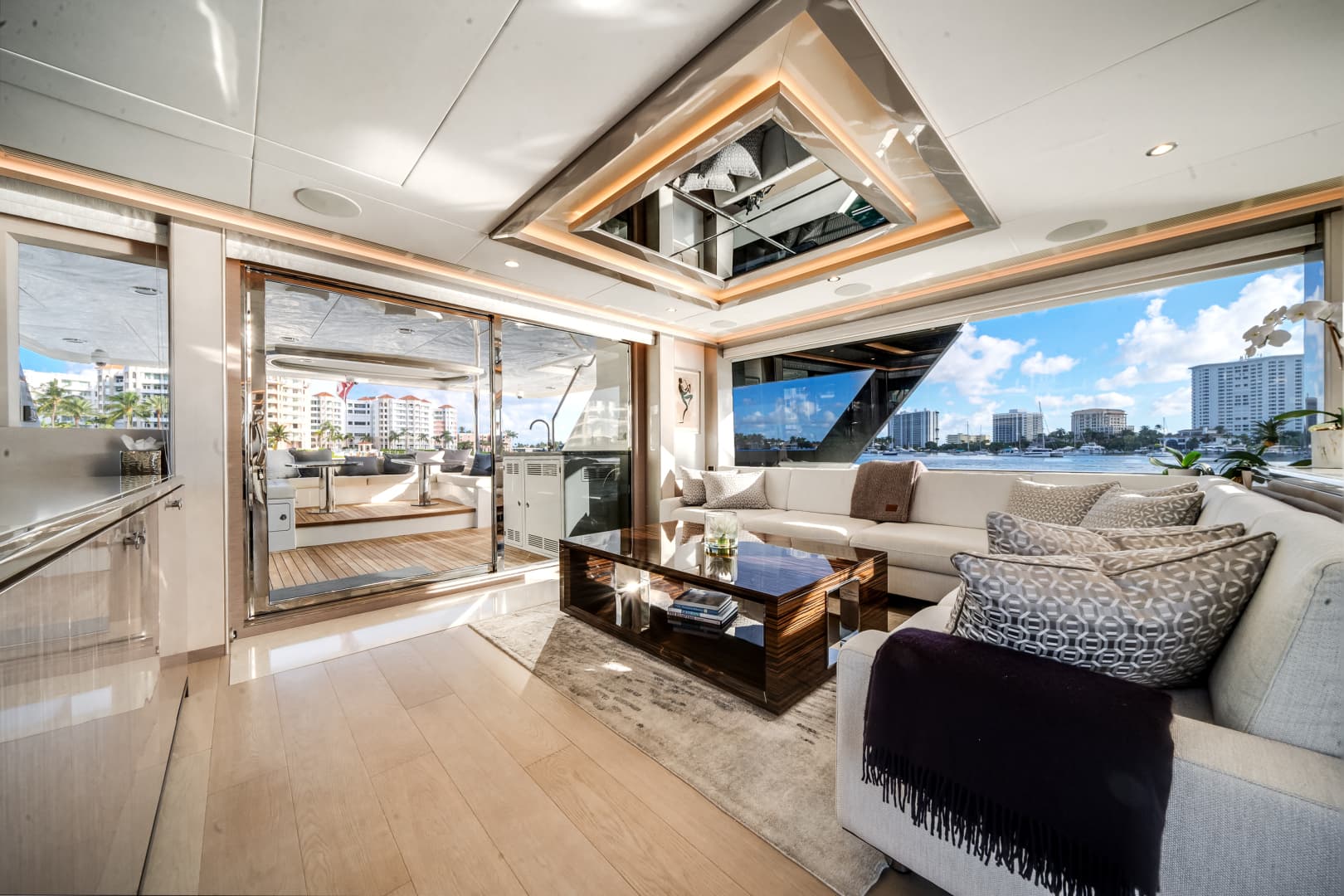 2022 Ocean Alexander 32 L — photo 14