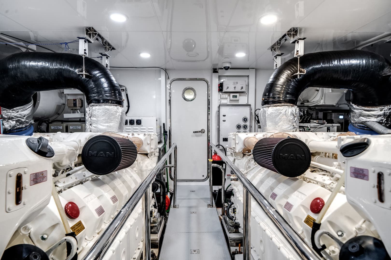 2022 Ocean Alexander 32 L — photo 77