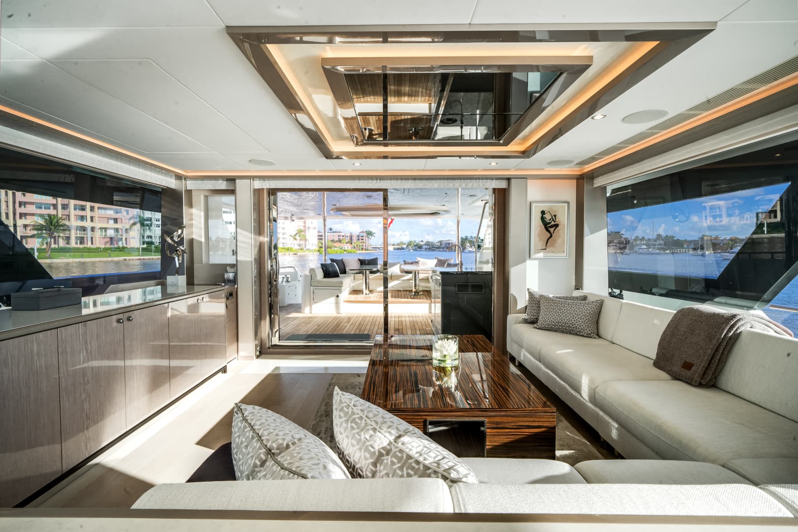 2022 Ocean Alexander 32 L — photo 15