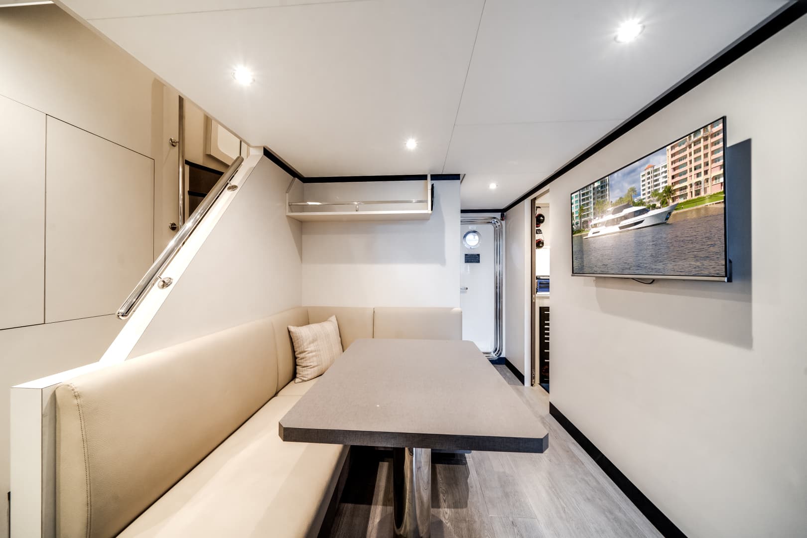 2022 Ocean Alexander 32 L — photo 84