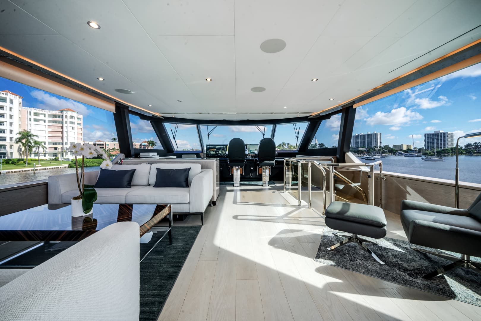 2022 Ocean Alexander 32 L — photo 4