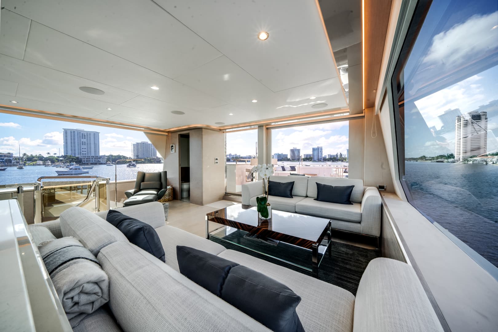 2022 Ocean Alexander 32 L — photo 56