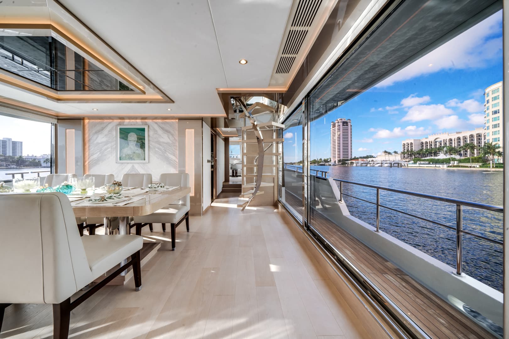 2022 Ocean Alexander 32 L — photo 17