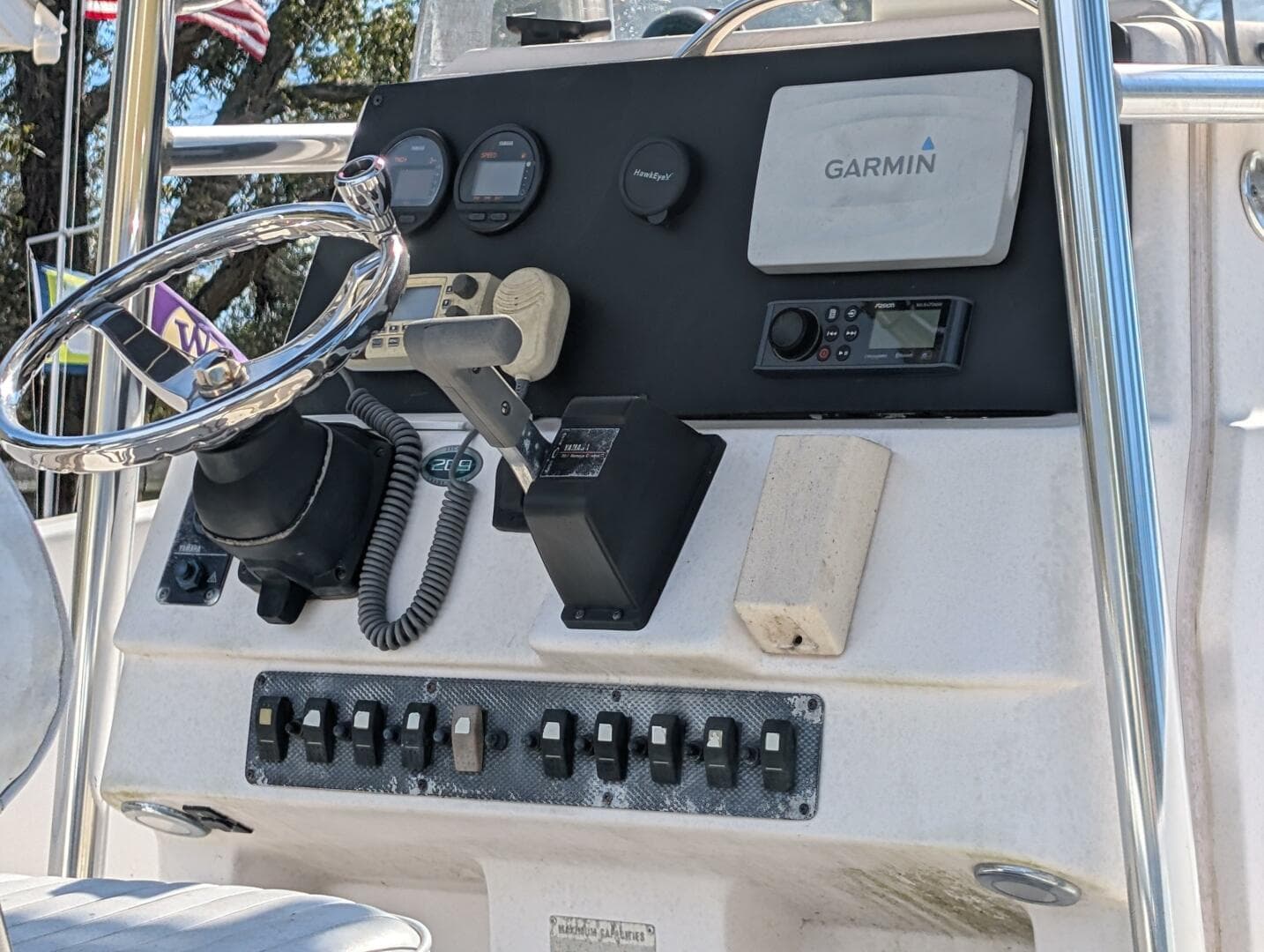 2002 Grady-White 209 Escape — photo 11