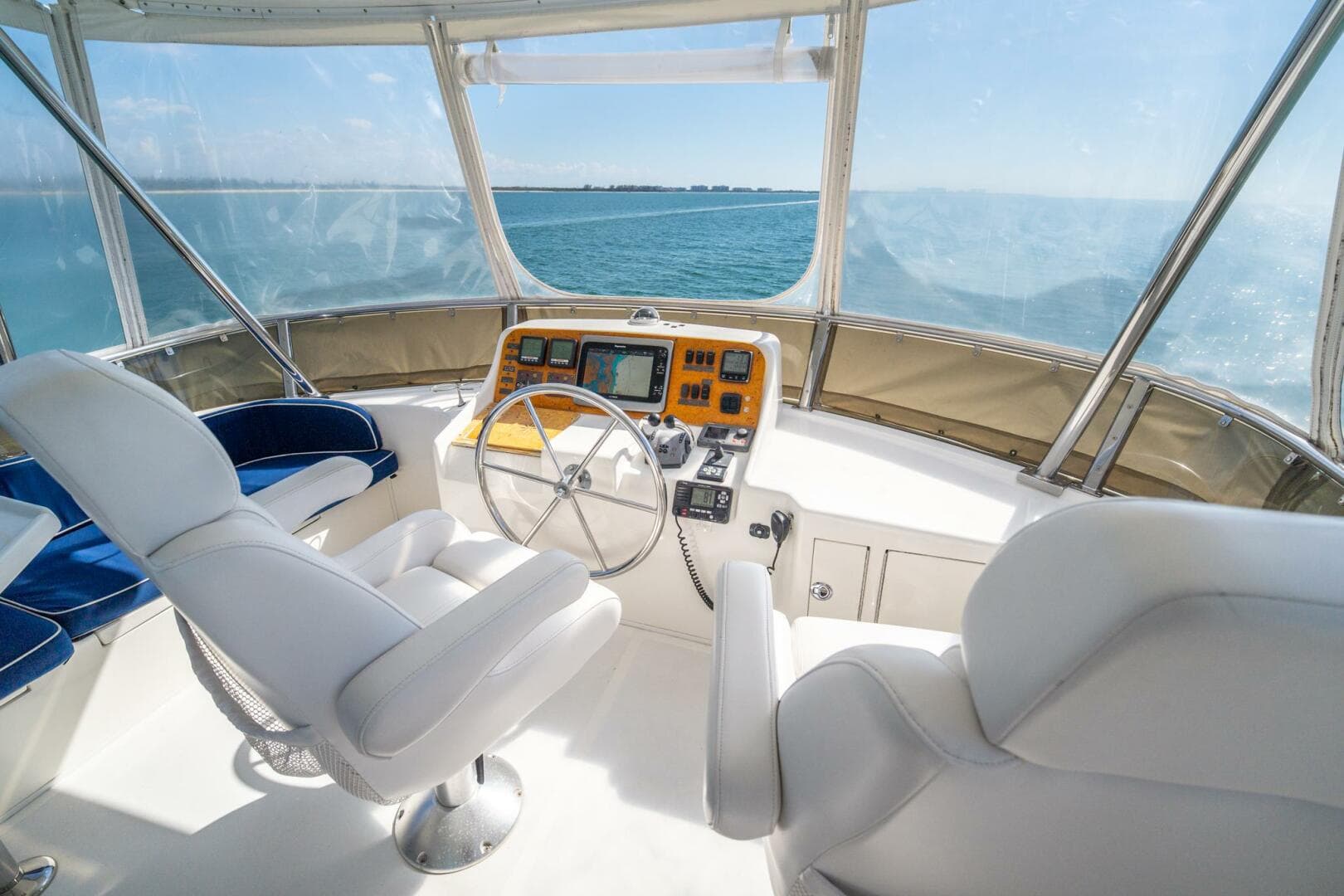 2007 Ocean Alexander 52 Sedan — photo 11