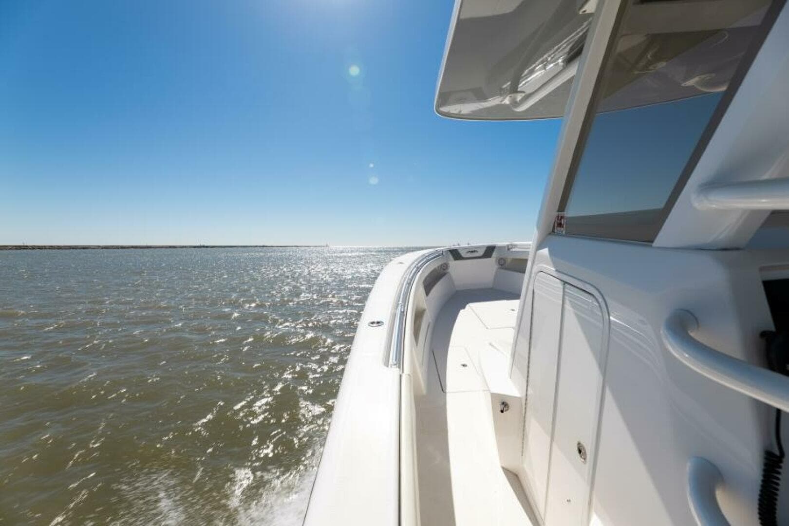 2019 Invincible 39 Open — photo 32