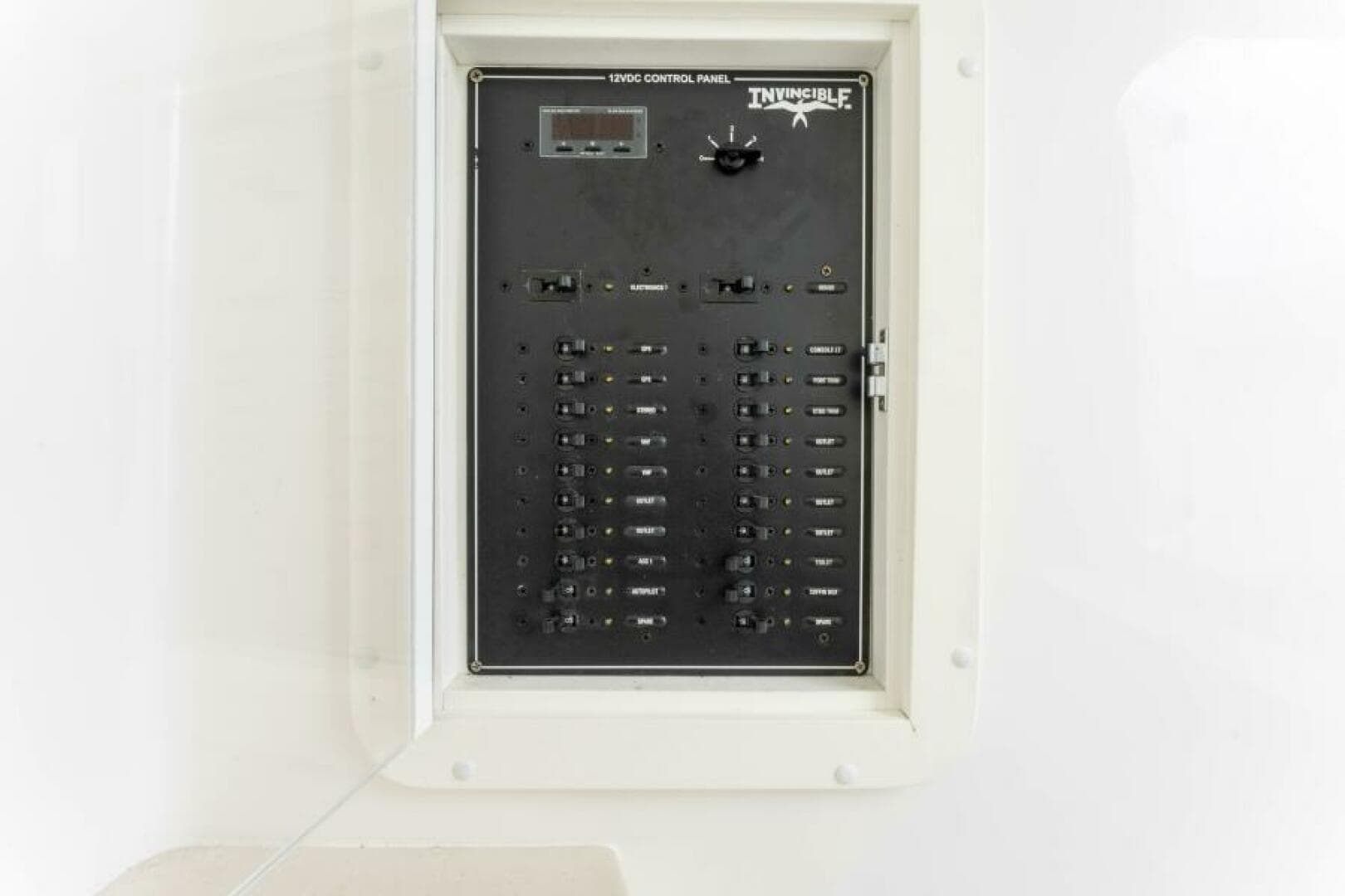 2019 Invincible 39 Open — photo 19