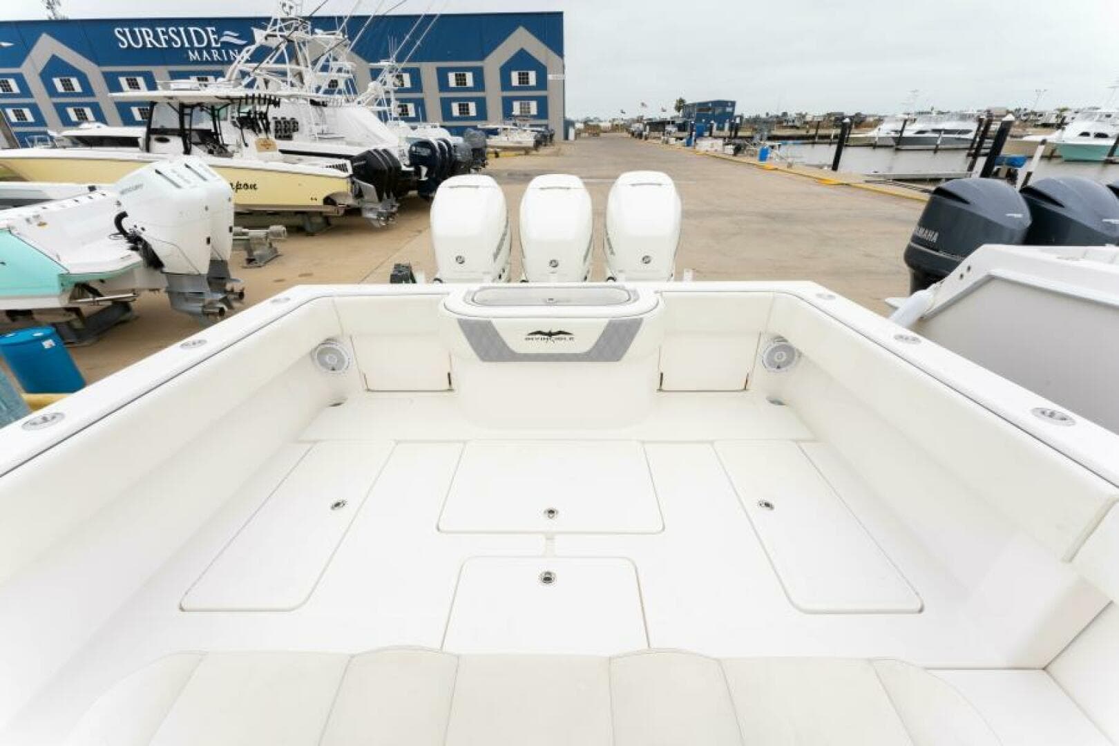 2019 Invincible 39 Open — photo 13