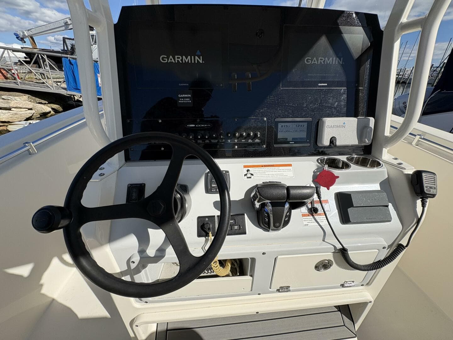 2022 Cobia 28 — photo 27