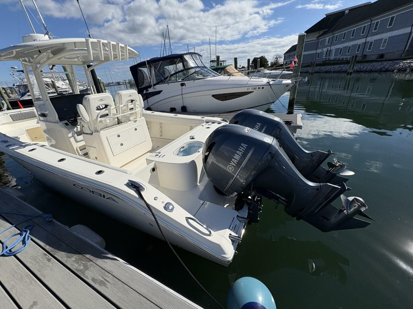 2022 Cobia 28 — photo 8