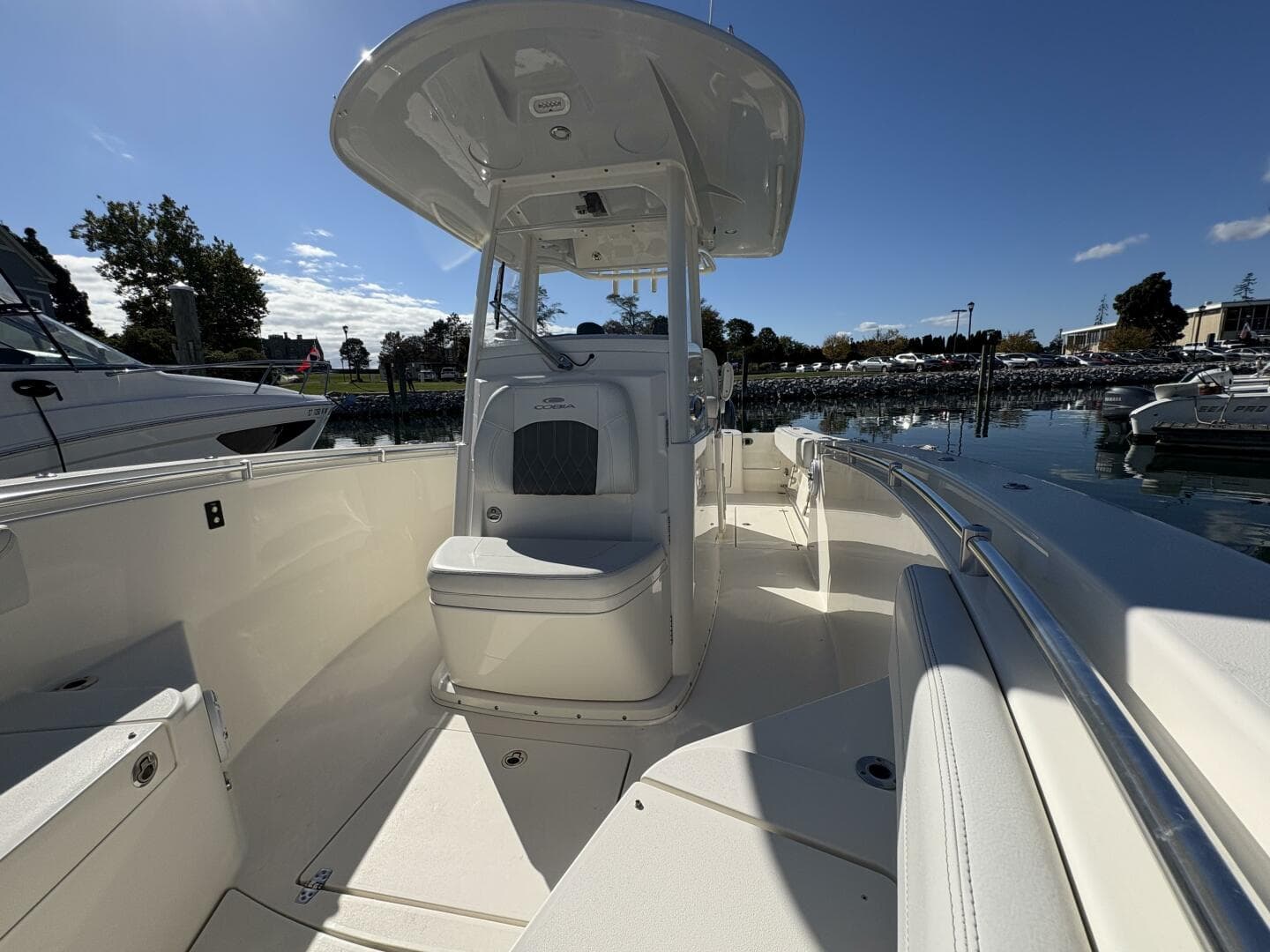 2022 Cobia 28 — photo 54