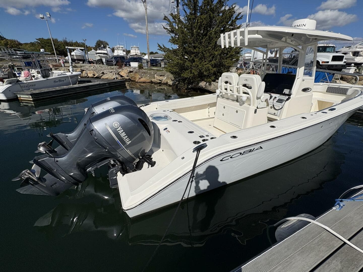2022 Cobia 28 — photo 15