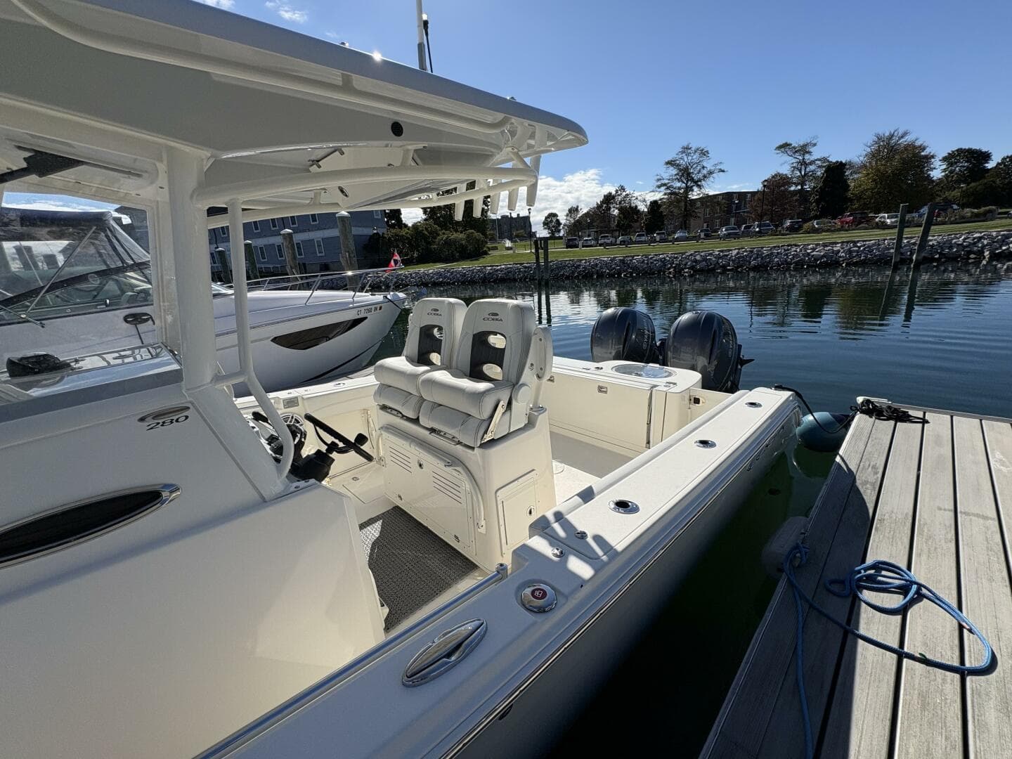 2022 Cobia 28 — photo 5