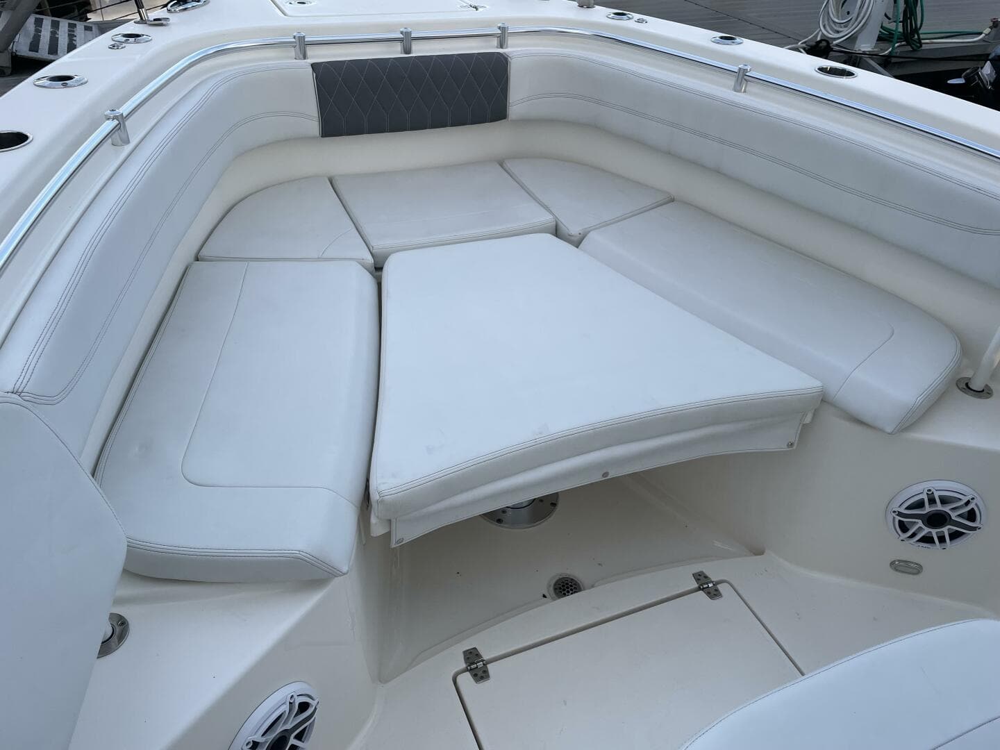 2022 Cobia 28 — photo 65