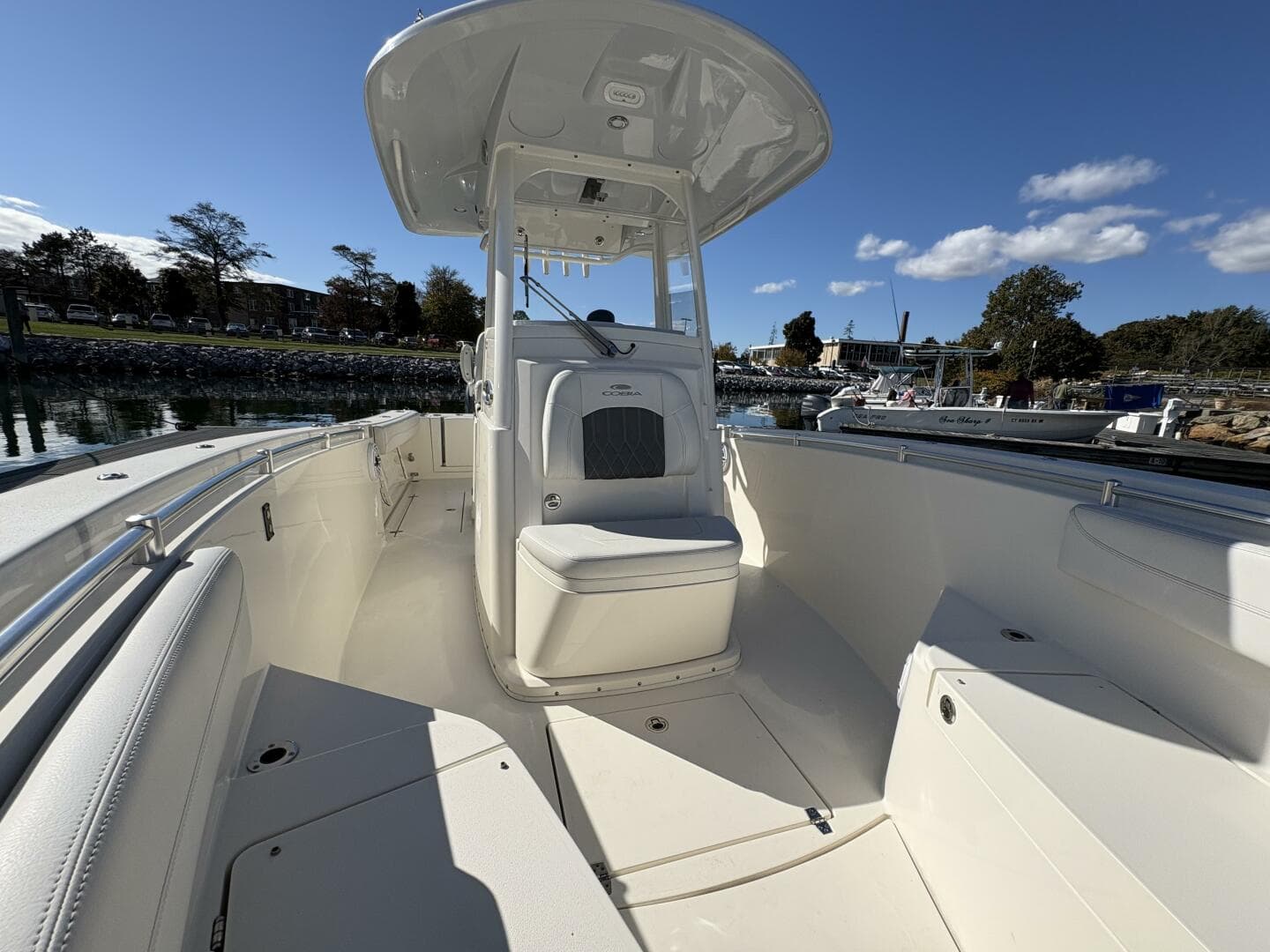 2022 Cobia 28 — photo 53