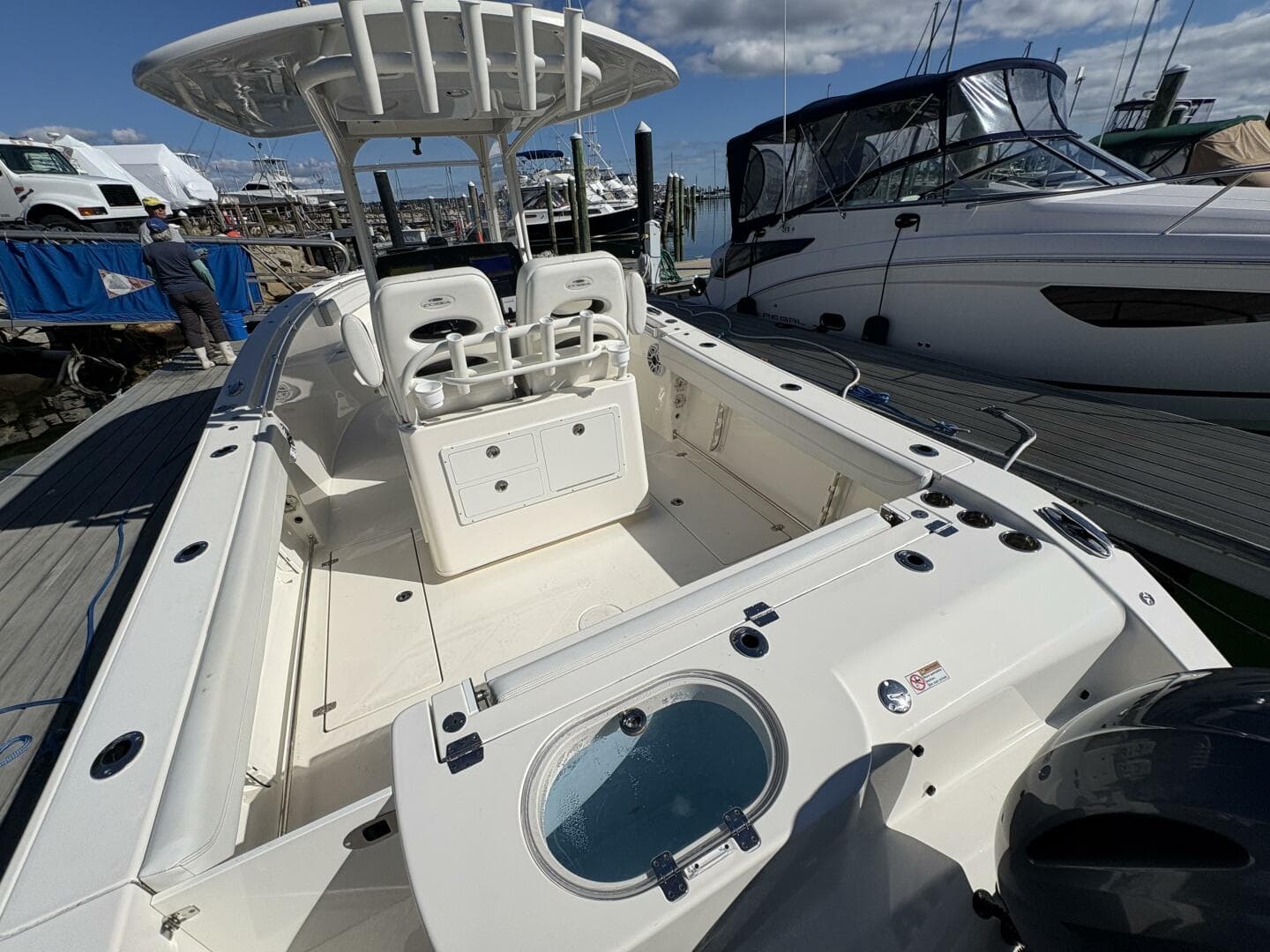 2022 Cobia 28 — photo 44
