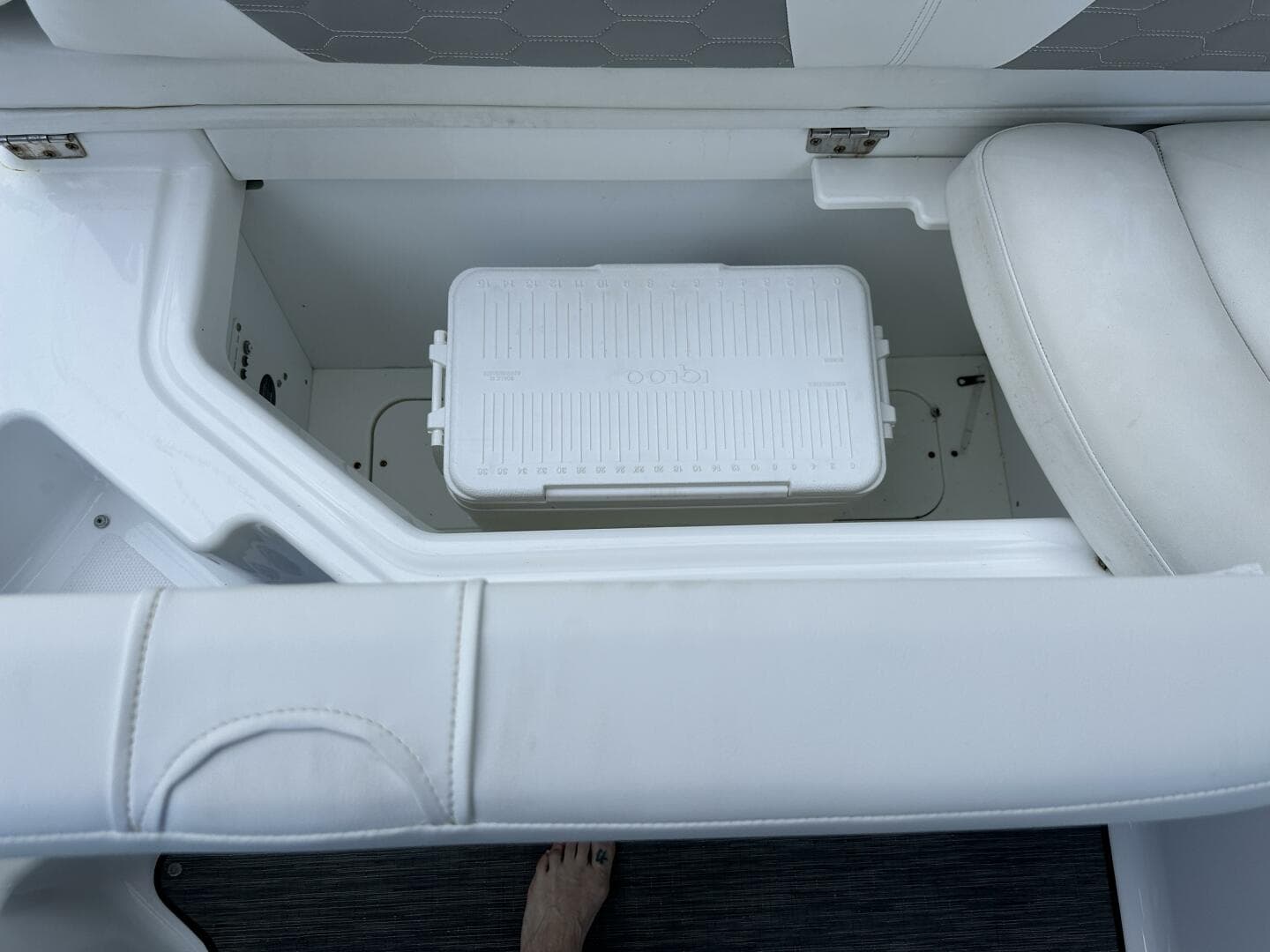 2020 Four Winns Hd 240 OB — photo 44