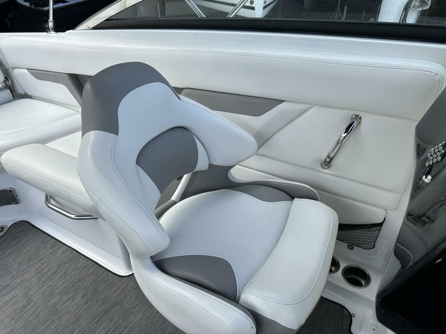 2020 Four Winns Hd 240 OB — photo 17