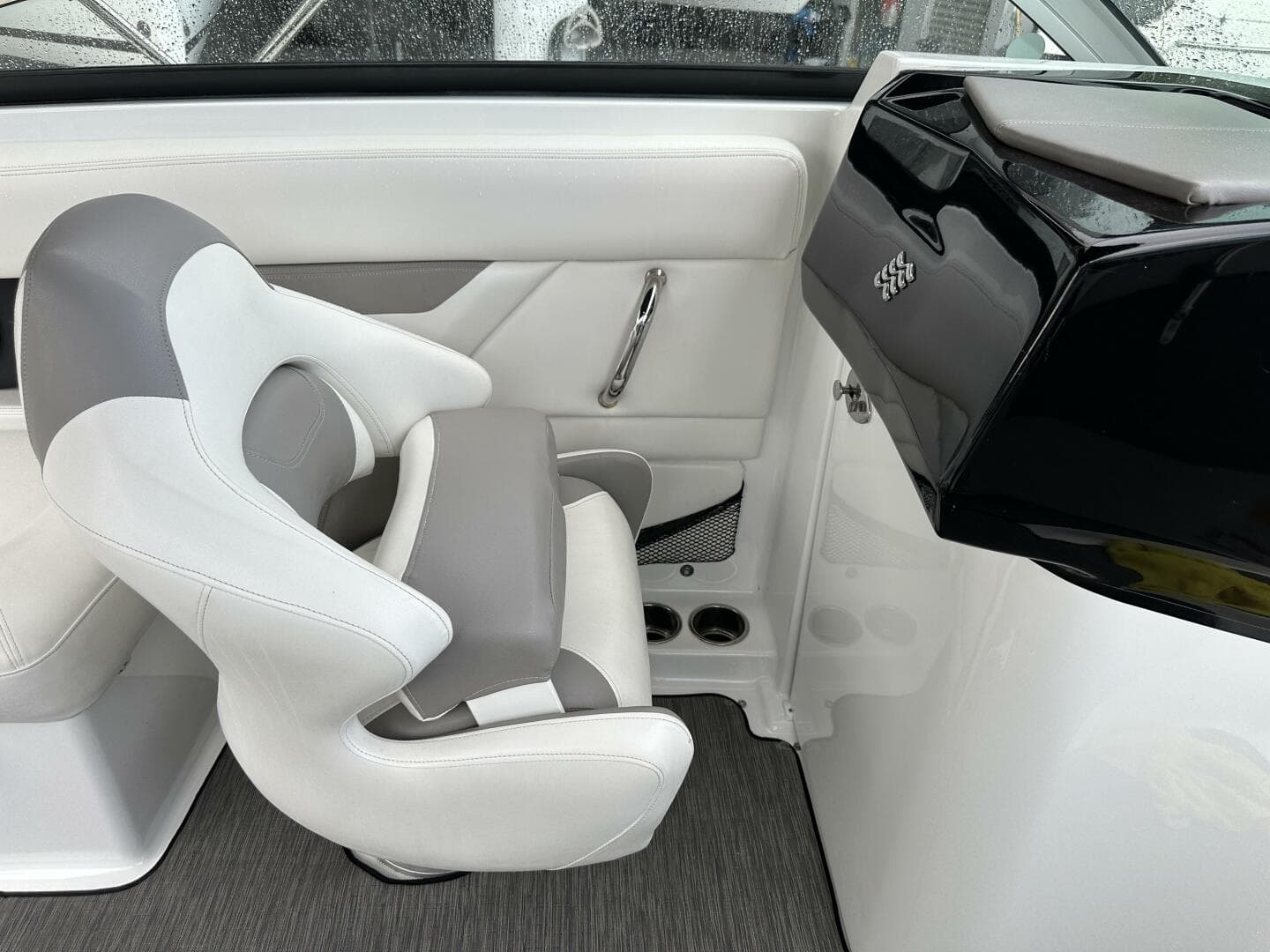 2020 Four Winns Hd 240 OB — photo 50