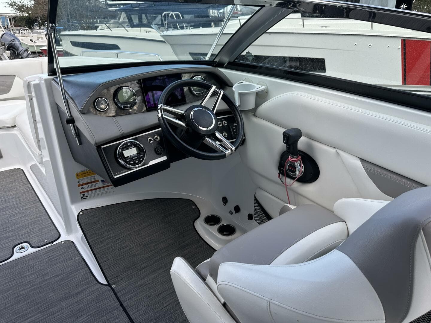 2020 Four Winns Hd 240 OB — photo 34