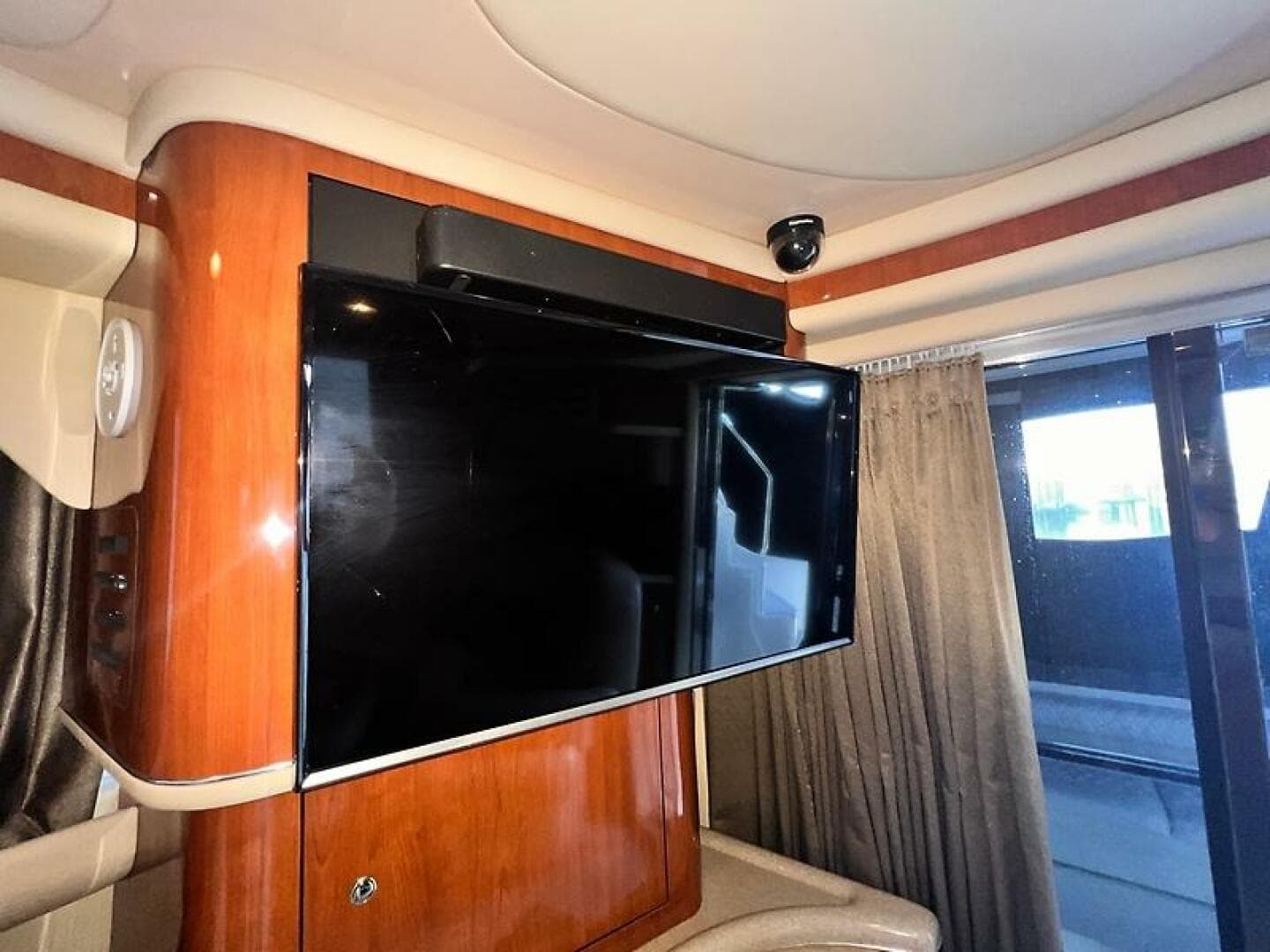 2003 Sea Ray 480 Sedan Bridge — photo 32