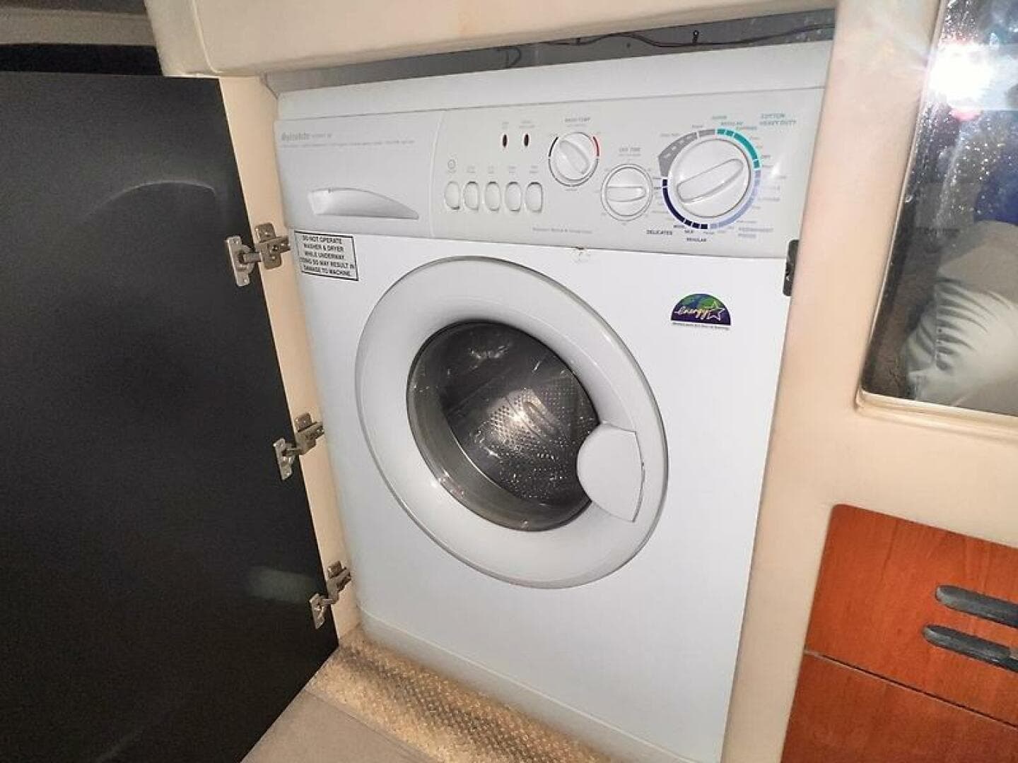 2003 Sea Ray 480 Sedan Bridge — photo 45