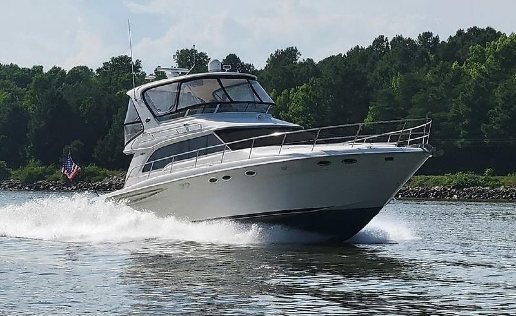2003 Sea Ray 480 Sedan Bridge — photo 2