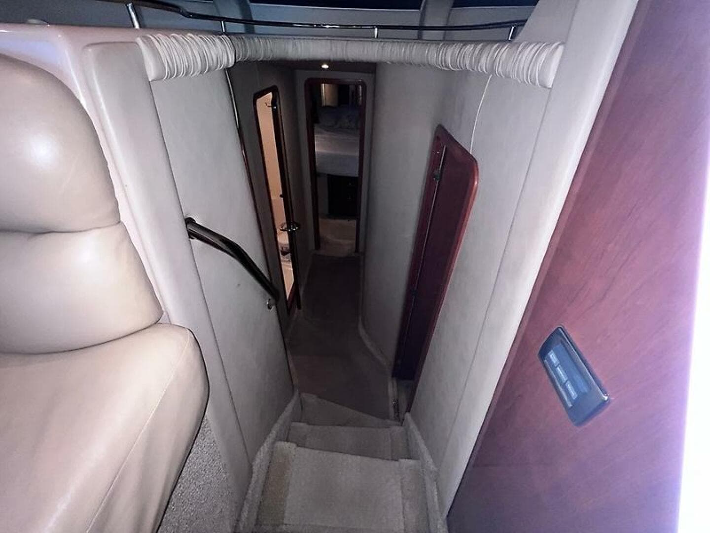 2003 Sea Ray 480 Sedan Bridge — photo 42
