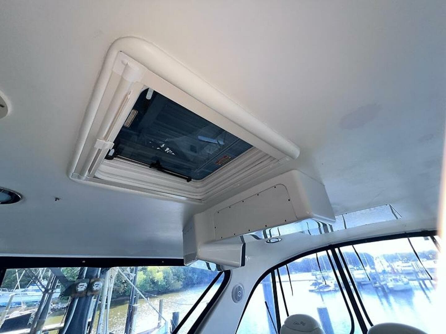 2003 Sea Ray 480 Sedan Bridge — photo 28