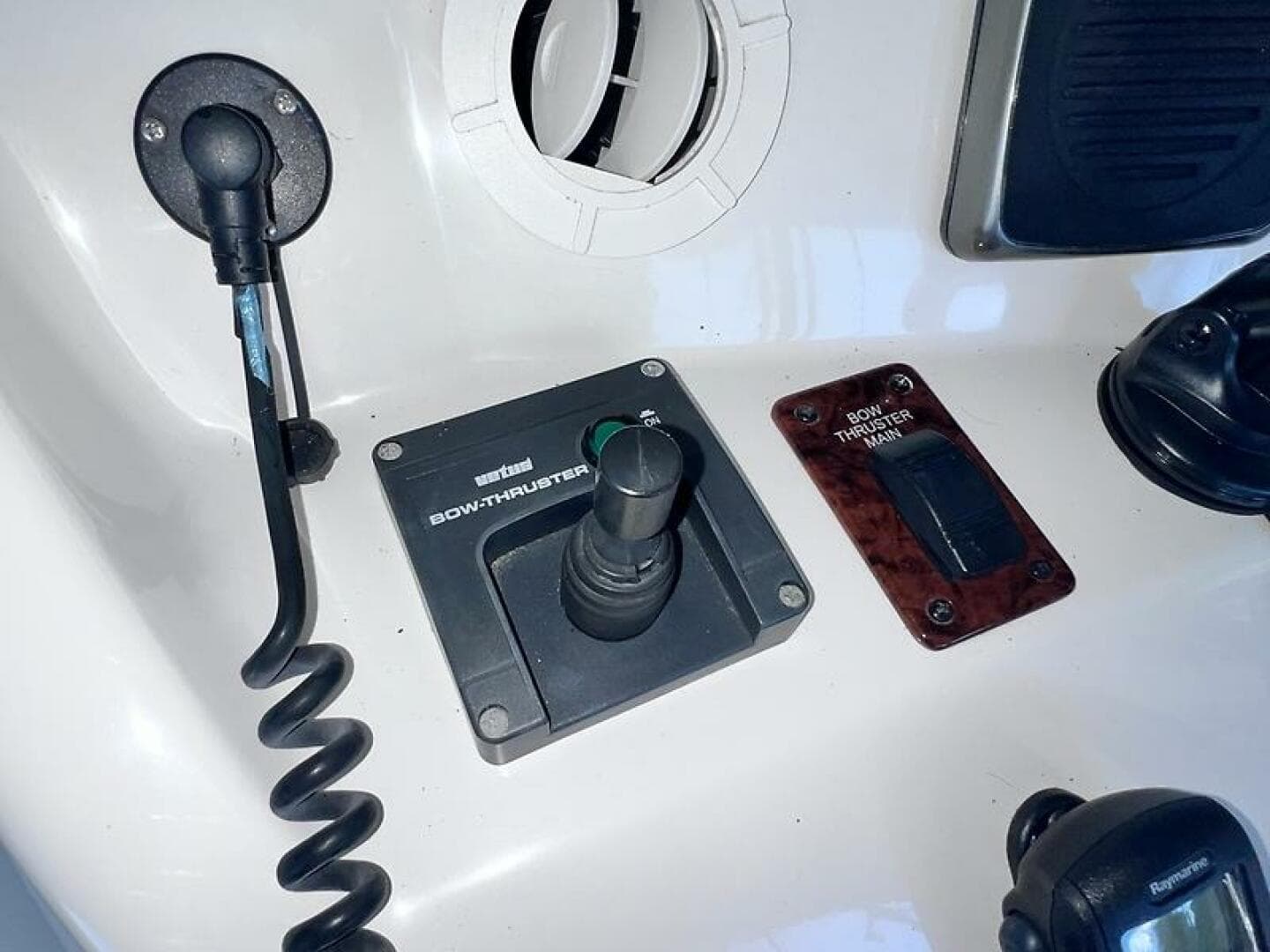 2003 Sea Ray 480 Sedan Bridge — photo 19