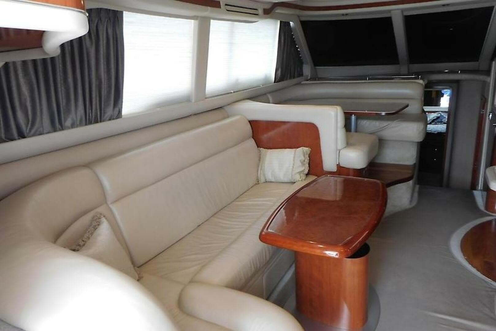 2003 Sea Ray 480 Sedan Bridge — photo 34